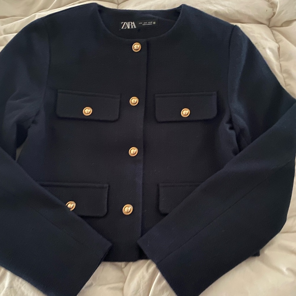 Elegant Navy Jacket with Gold Accents - Picture 2 of 4